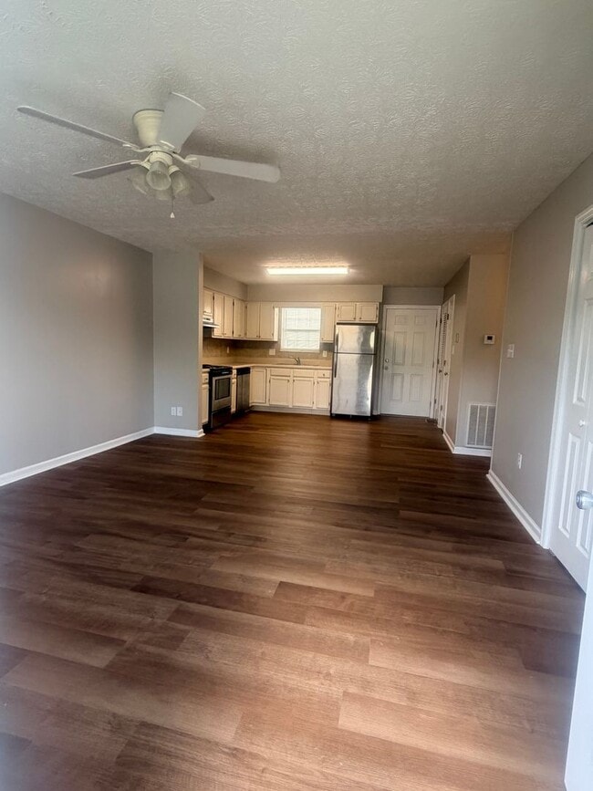 2519 Cedar Ln