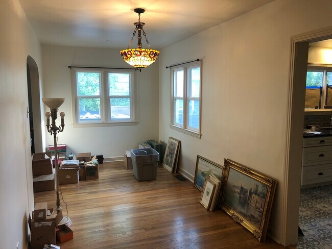 Photo - 1906 S Imperial St