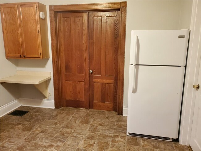 Photo - 167 Rosedale St