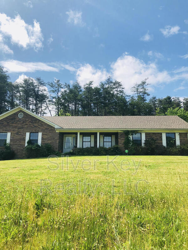 1011 Mecca Pike