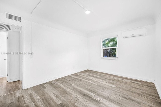 Photo - 4109 SW 23rd St