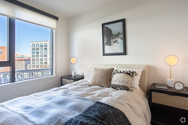 1BR, 1BA - 1J - Channel House