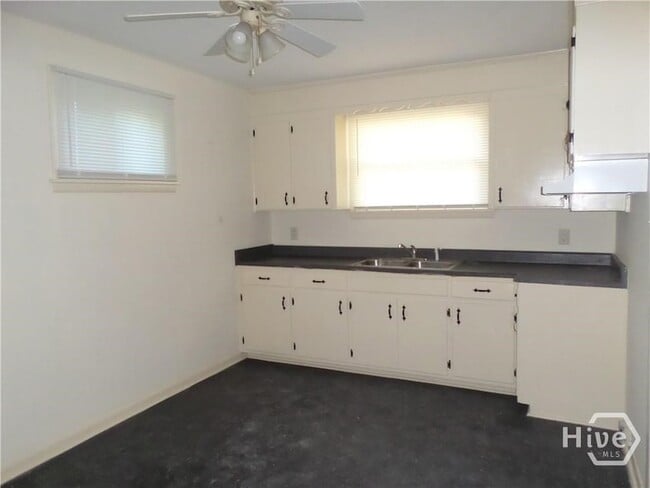 Photo - 4209 Crane St