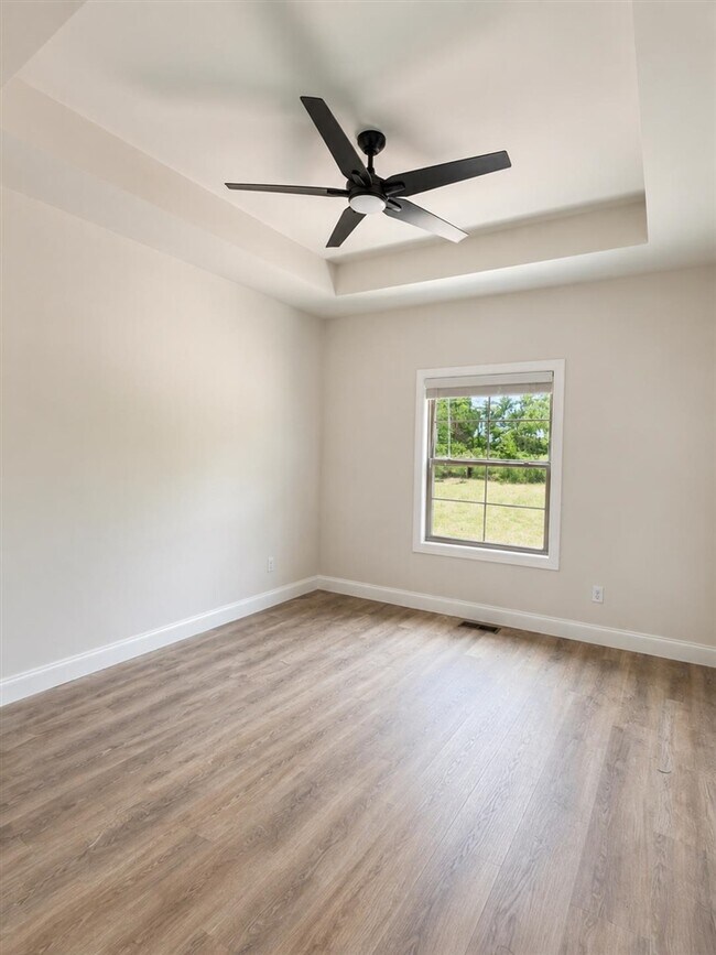 Photo - 223 Marley St