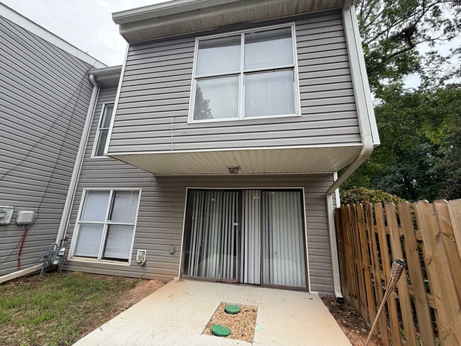Photo - Room in Townhome on Governors Dr