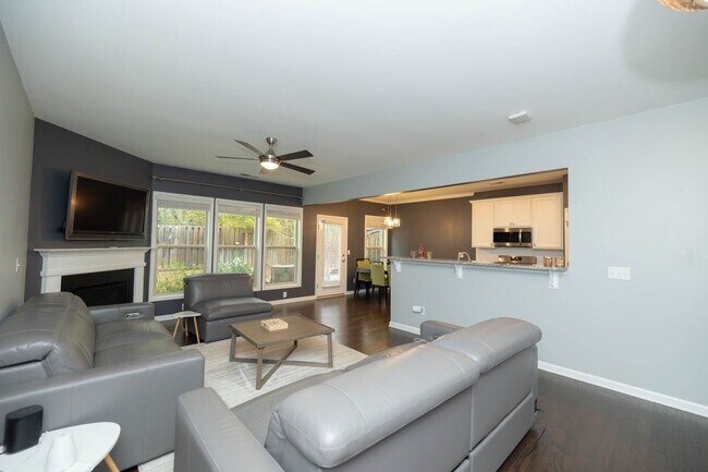 Photo - 7245 Heritage Oak Ct