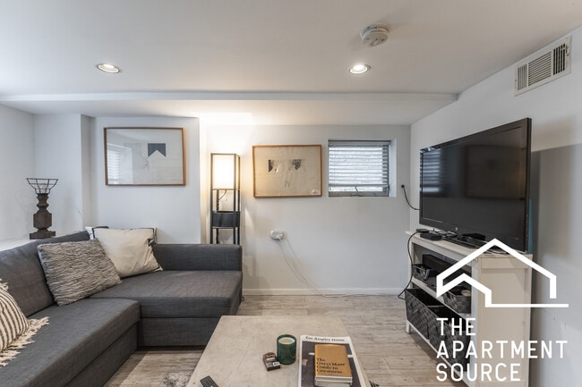 Photo - 2732 N Monticello Ave Unidad G