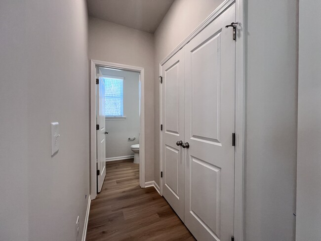 Photo - 183 Anise Ln