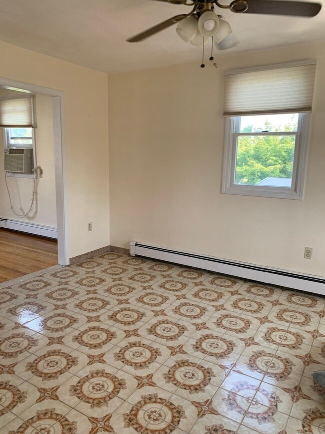 589 Riverside Ave Unit 1