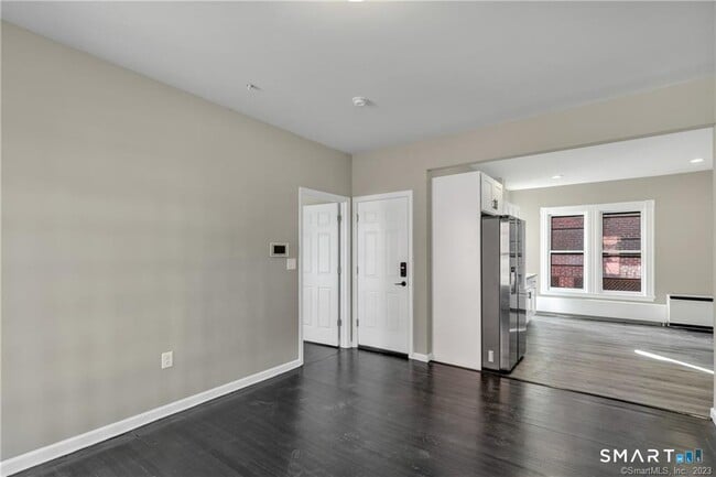 Photo - 60 Russ St Unit 2A
