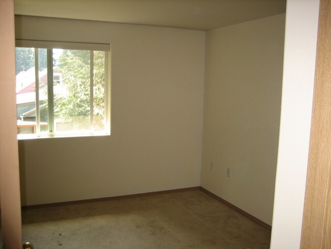 Building Photo - foray02