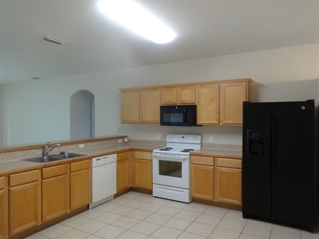 Photo - 810 Dunkirk Ave NW
