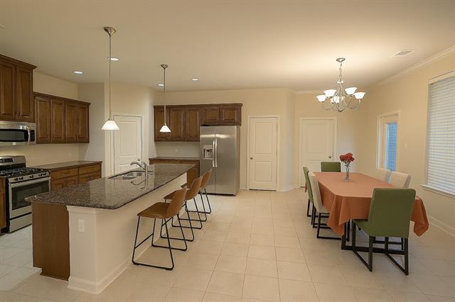 Photo - 6687 DeLeon St