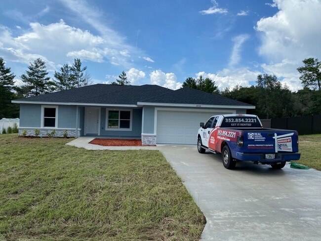 Building Photo - Desirable SW Ocala Neighborhood 3/2/2 **WON'T LAST**