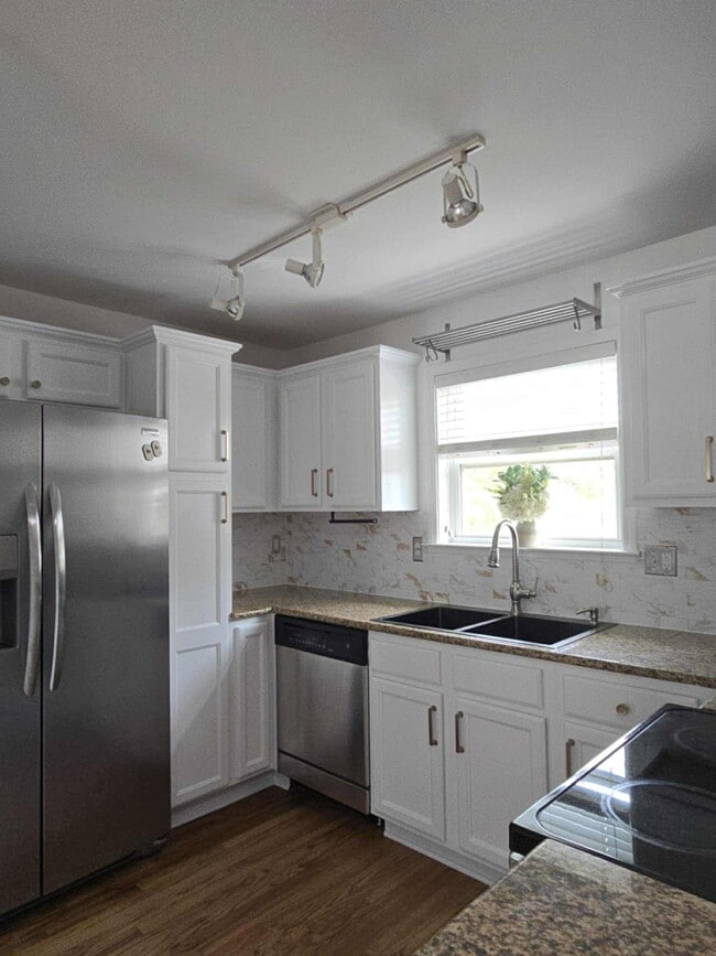 Photo - 48 Peachtree Ave NE Unidad Buckhead Square