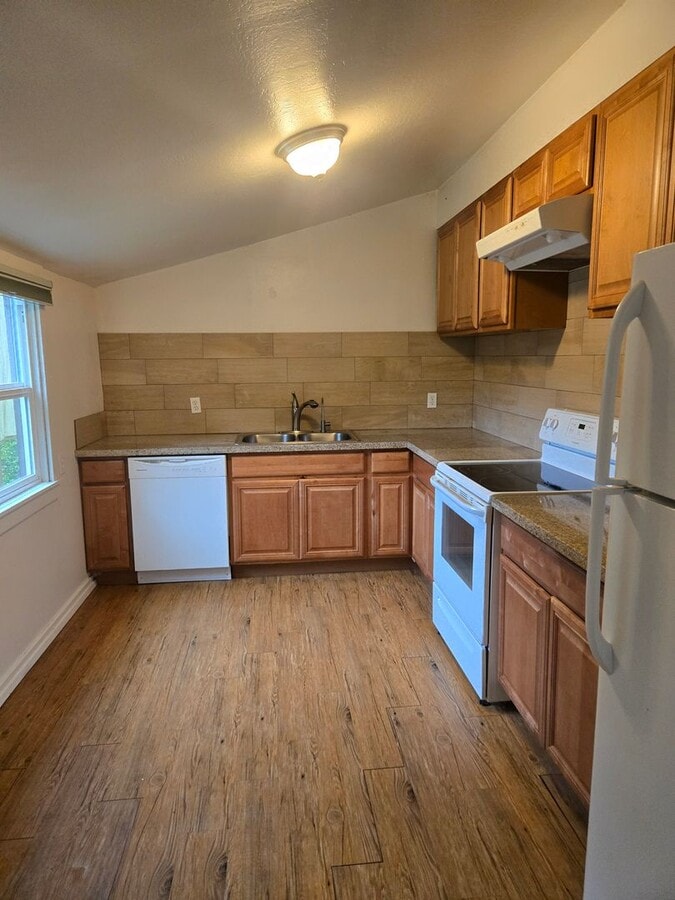 Photo - 300 Cherry Ave Unit 300 Cherry Apt A