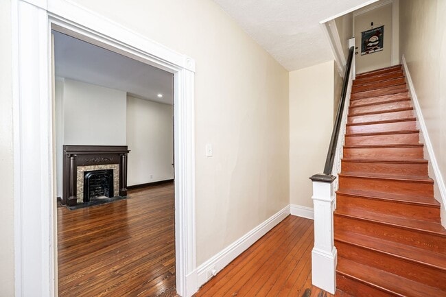 Photo - 3203 Parkwood Ave Unit 3203 Parkwood Avenue  #A