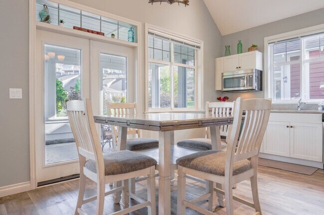 Photo - 2450 Radio Tower Rd Unité SI ID1521984P