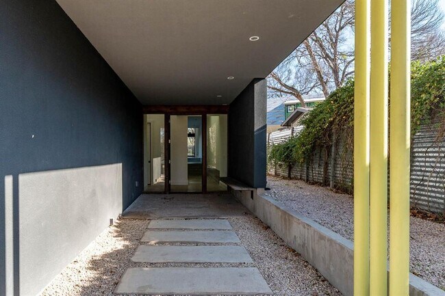 Photo - 3305 Garden Villa Ln