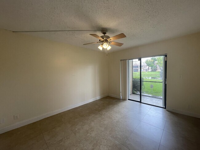 9044 NW 28th Dr