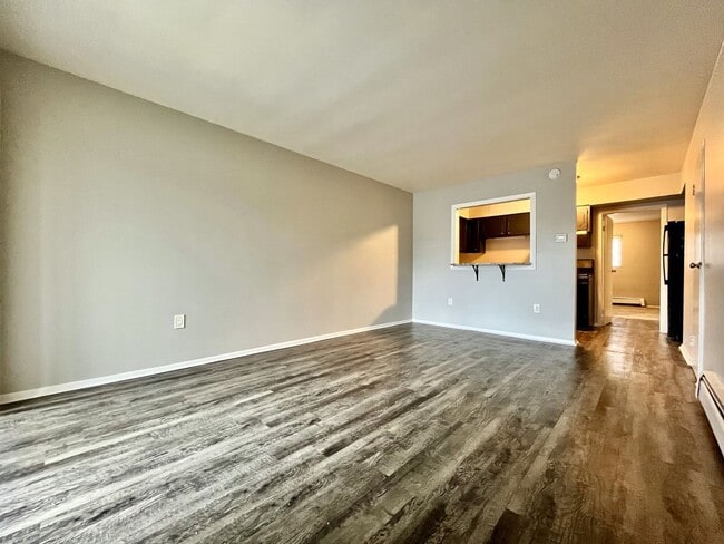 Photo - 508 Woodridge St NE Unit 19