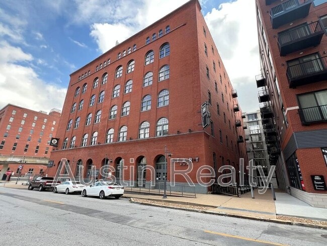 Building Photo - 1004 Spruce St Unit Apt 509