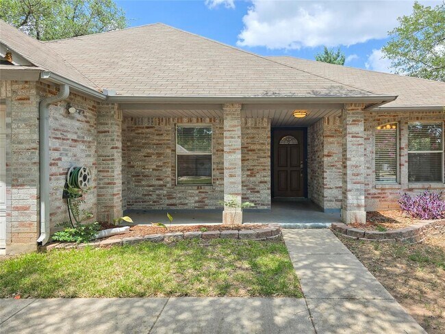 Photo - 1318 Chalk Ln