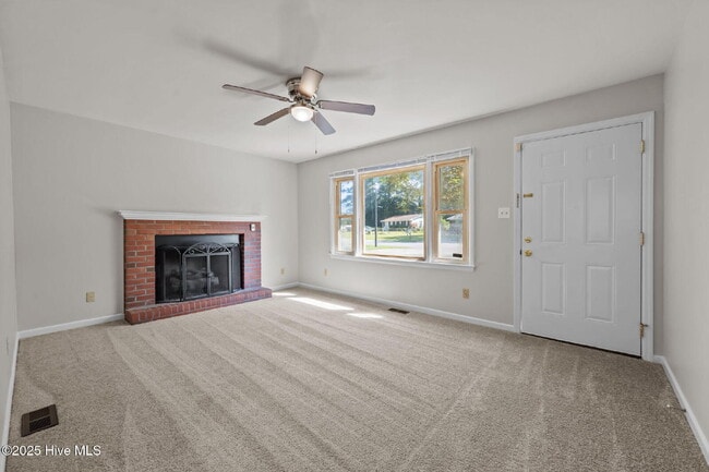 Photo - Nice 3 Bedroom Home -2503 Country Club Rd.