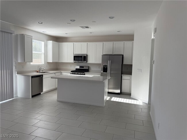 Building Photo - 10233 S Ullom Dr Rental