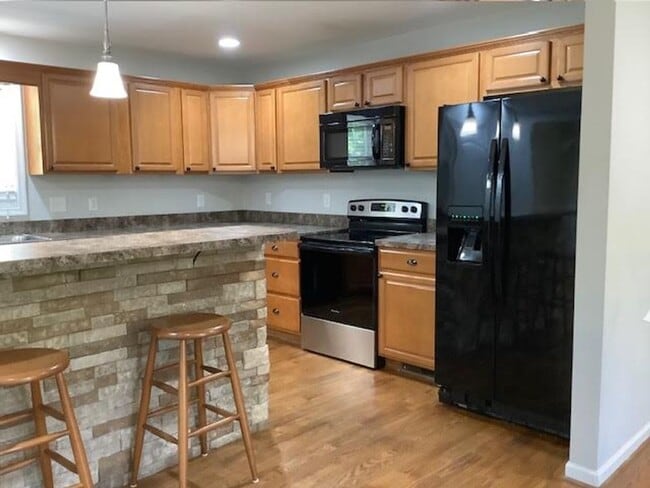 Photo - 1337 Pine Bluff Dr