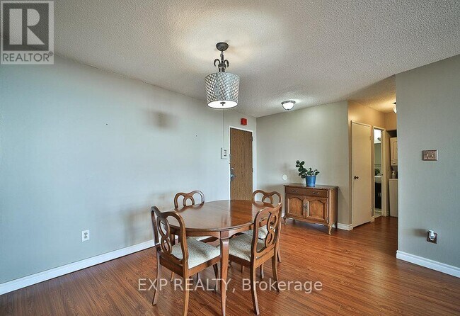 Photo - 20 Mississauga Vly Blvd Unit 1405