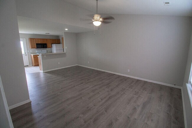 Photo - 1602 High Quest Cir