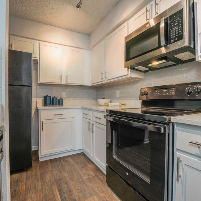 Lakebridge Townhomes