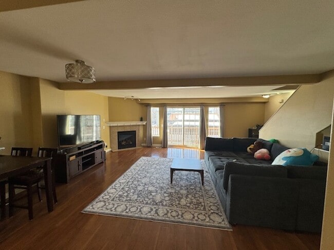 Photo - 3 bedroom, 2.5 bath