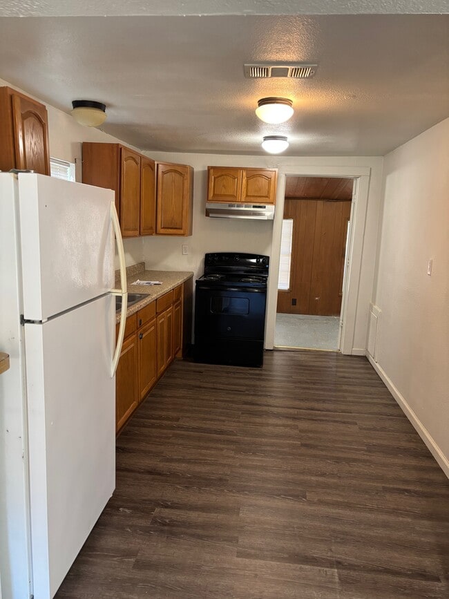 Photo - 7949 Louise Ln