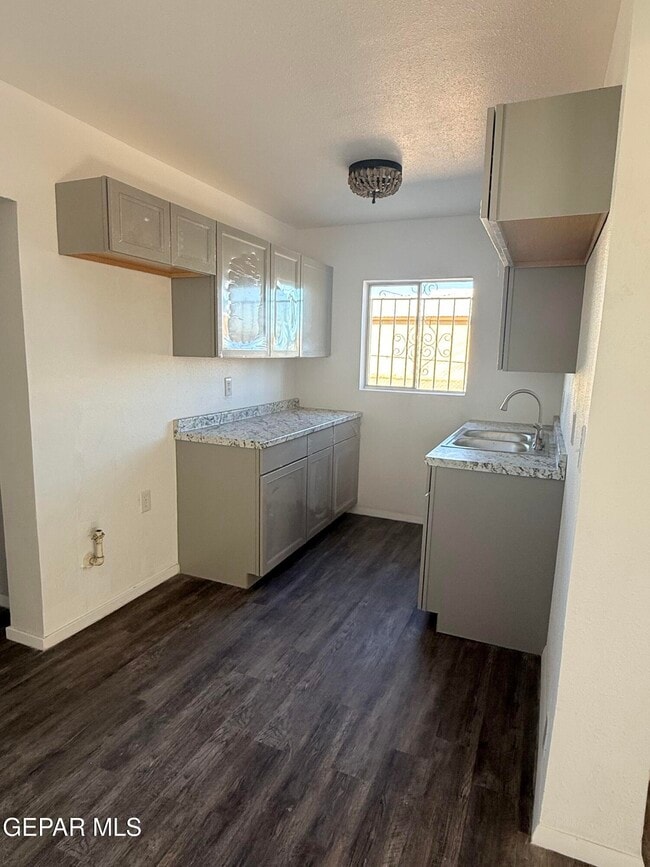 Photo - 4405 Durazno Ave