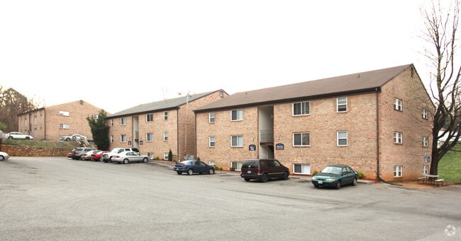 Building Photo - 3802 Panorama Ave NW
