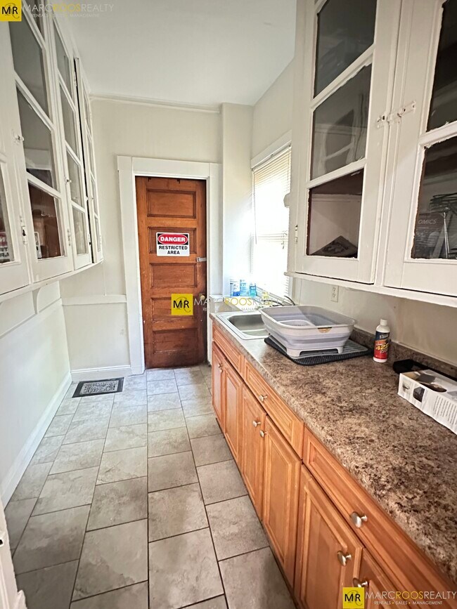 Photo - 40 Orkney Rd Unit 1