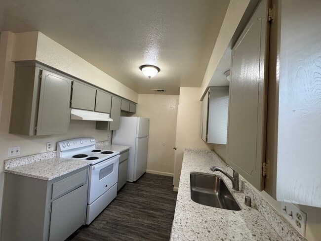 Photo - 3366 - Atreya Unit D