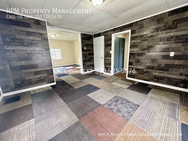 Photo - 202 Smith Ave SW