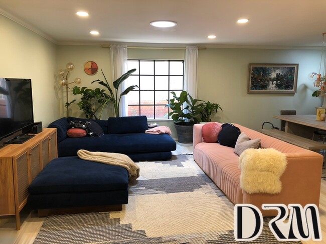 Photo - 5909 N Ross Ave