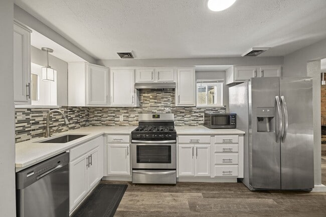 Building Photo - 3825 Liberty Ave Unit 3825 Liberty Avenue 2