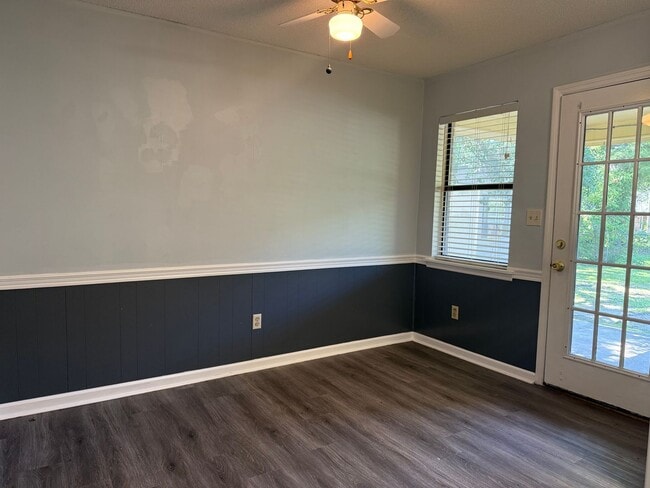 Photo - 1905 Elkhorn Ln Unidad #B