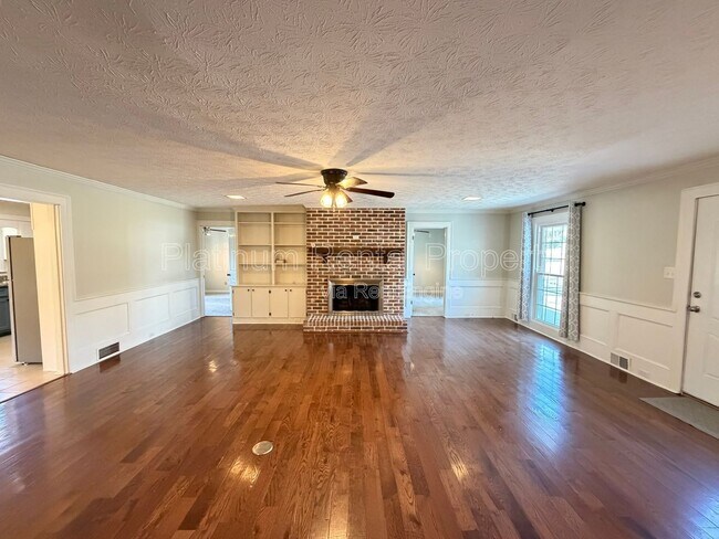 Photo - 2396 Hidden Ln