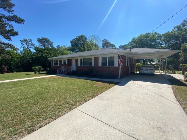 Photo - 106 N Jackson Rd