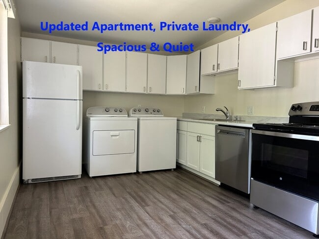 Kitchen - 408 Montgomery Ave Apartment