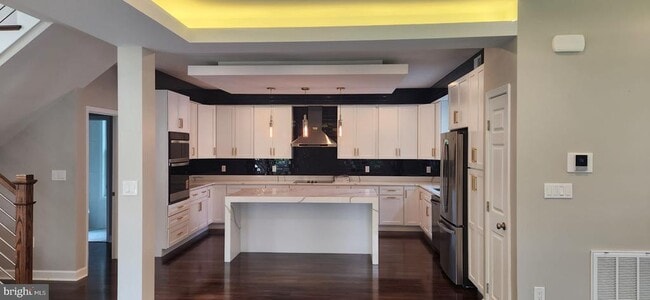 Photo - 402 McKenzie Dr