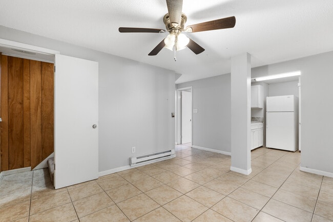 Photo - 630 W Rich Ave Unidad Lower