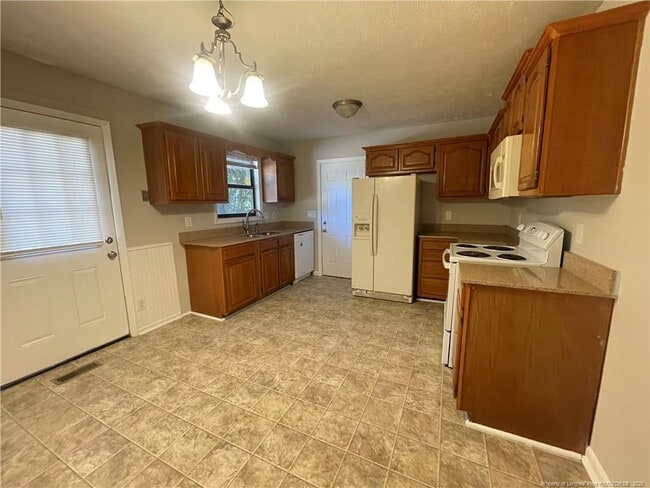 Photo - 6916 Kizer Dr