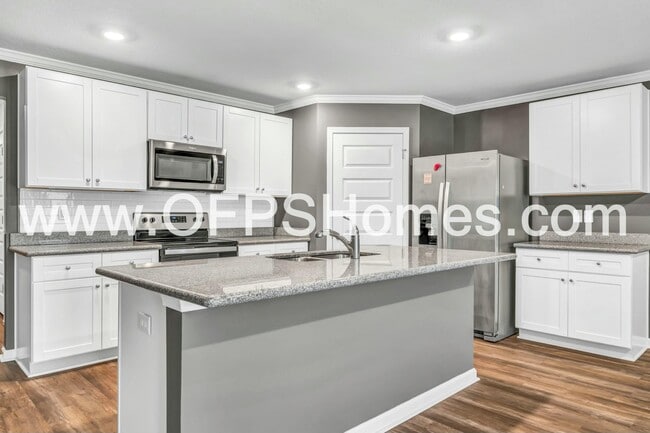 Photo - 413 Scarborough St